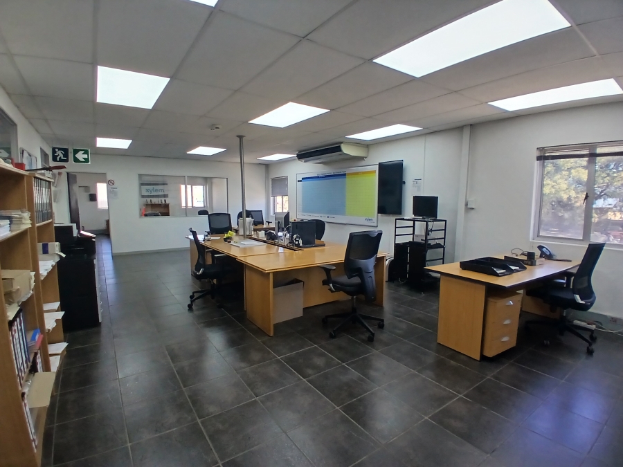 To Let commercial Property for Rent in Oos Einde North West